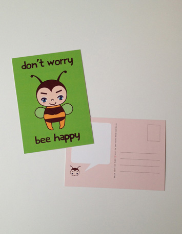 groene wenskaart met illustratie van een bij met de tekst don't worry bee happy